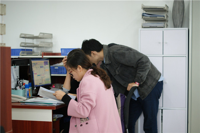 �T���L��